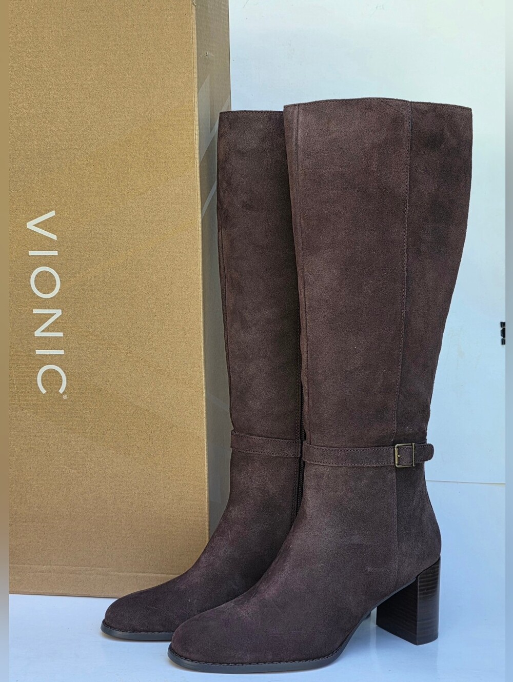 8M Vionic Valora Women’s Chocolate Ganache Suede Knee High Boots Block Heel